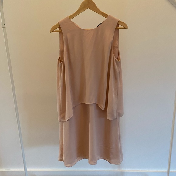 BCBGmaxazria dress Briyana, light pink, size 06 - Picture 3 of 4